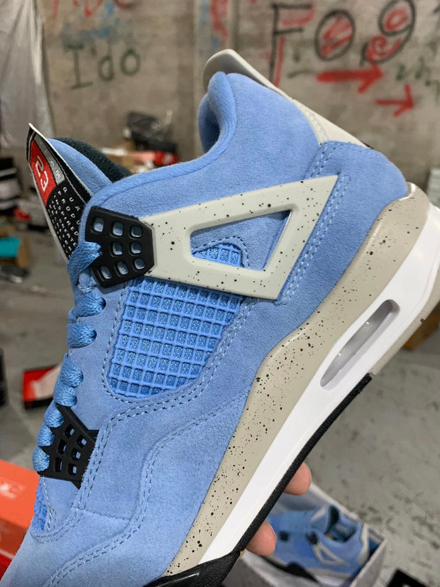 Air Jordan 4 Retro "University Blue "