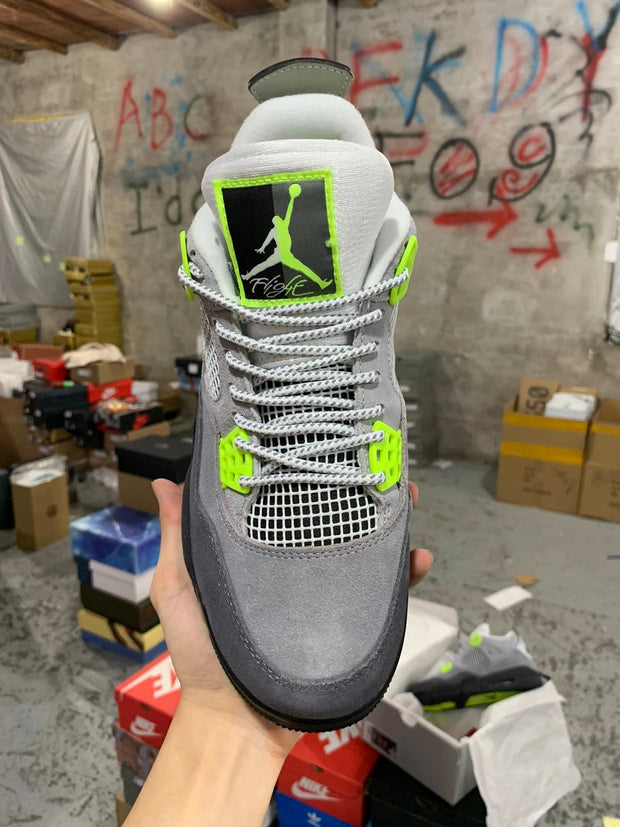 Air Jordan 4 Retro LE "Air Max 95 Neon