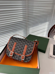 Goya messenger bag