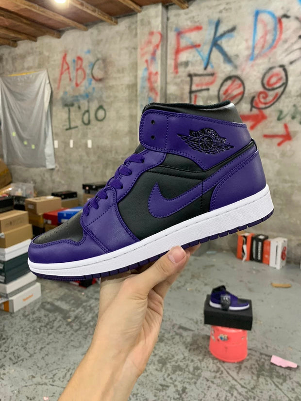 Air Jordan 1 Mid "Purple Black”