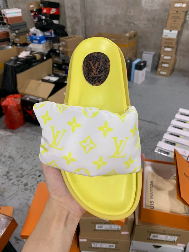 LV 22