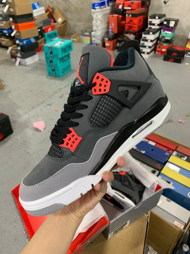 AJ4