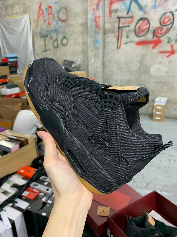 Air Jordan 4 Retro X Levis
