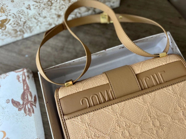 Dior raffia Montaigne 30 shoulder crossbody bag