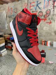 Air Jordan 1 Mid "Alternate Bred”