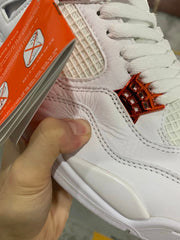 Air Jordan 4 "Orange Metallic ’