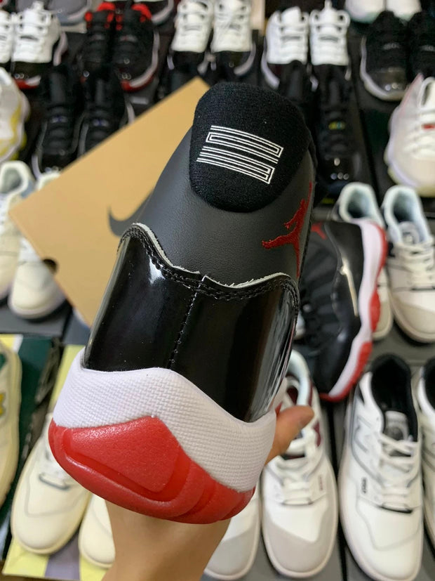 Air Jordan 11