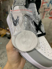 Air Jordan 1 Mid "Light Smoke Grey'