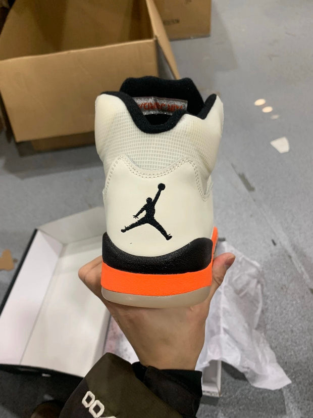 Air Jordan 5 Retro