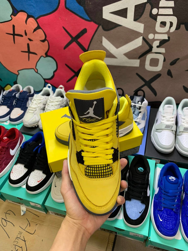 Air Jordan 4 Retro Lighting