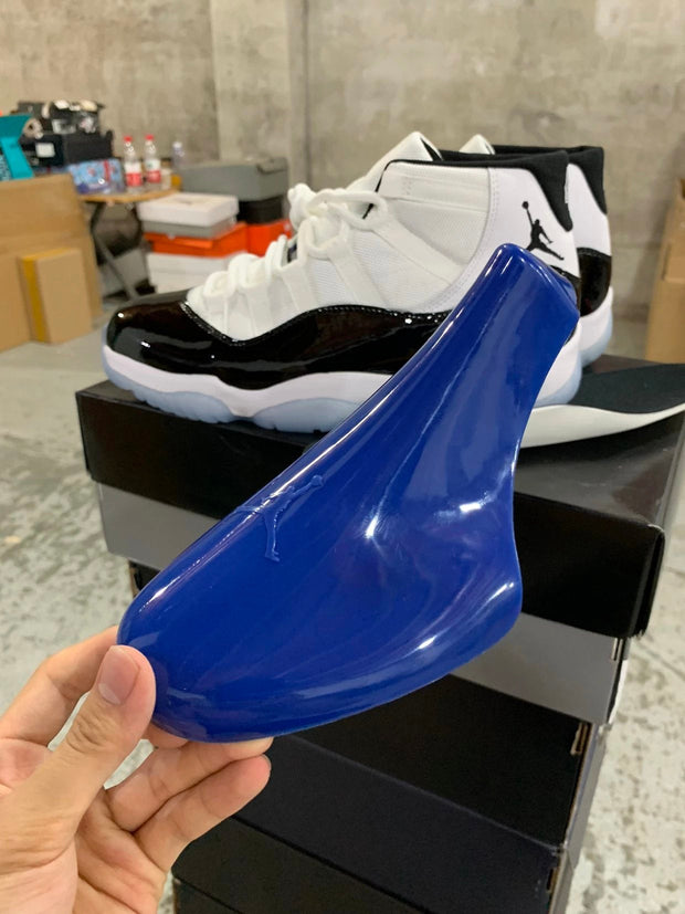 Air Jordan 11 “Concord”