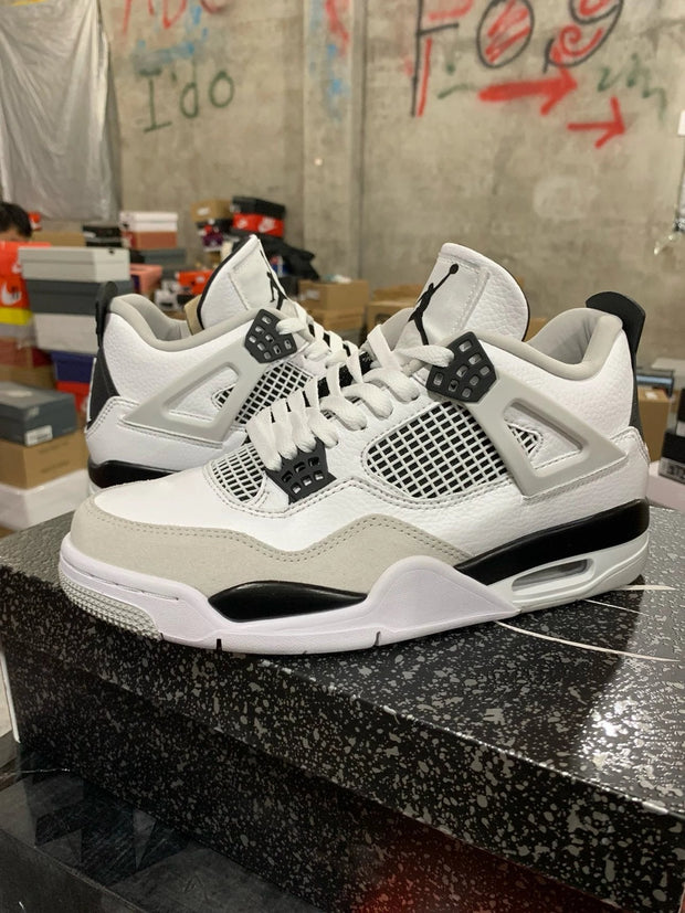 Air Jordan 4 Retro Military Black