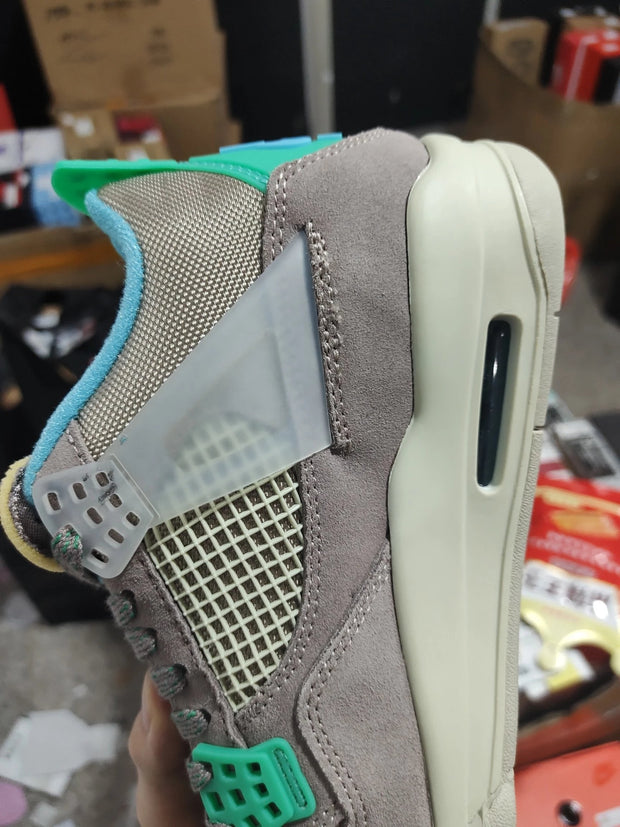 AJ4 X Union "Taupe Haze"
