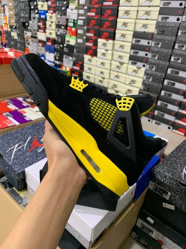 Air Jordan 4 Retro