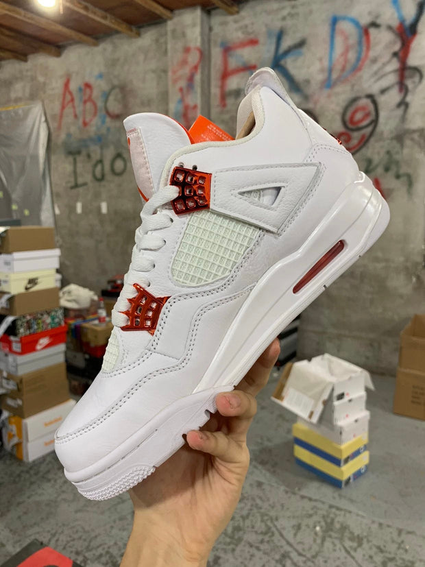 Air Jordan 4 "Orange Metallic ’