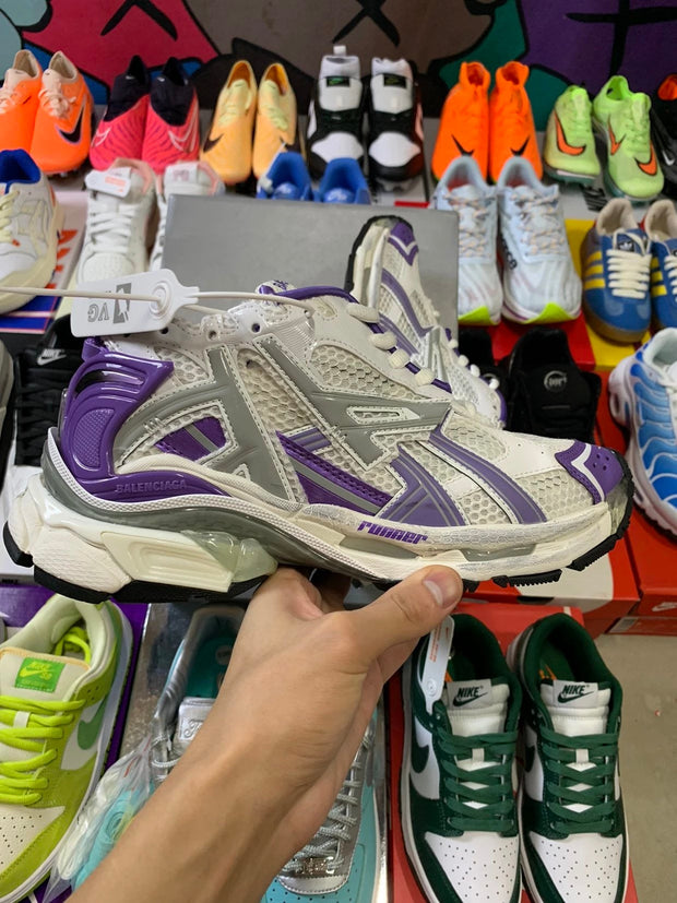BALENCIAGA Runner Sneaker