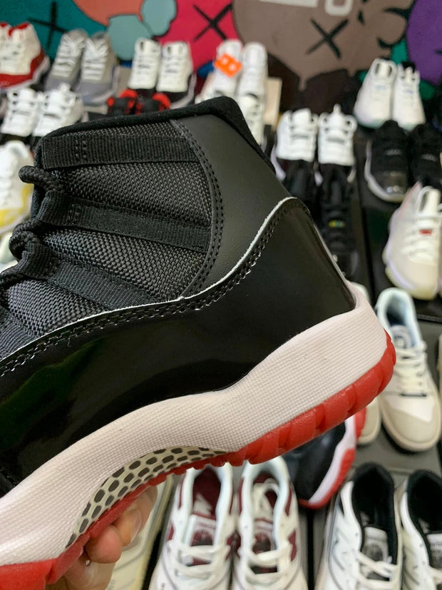 Air Jordan 11
