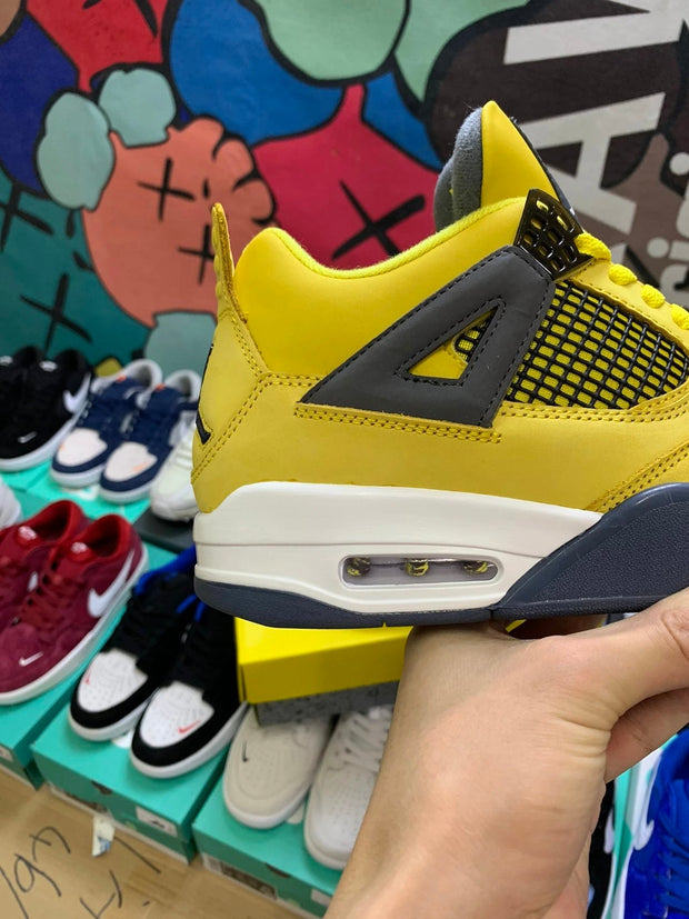 Air Jordan 4 Retro Lighting