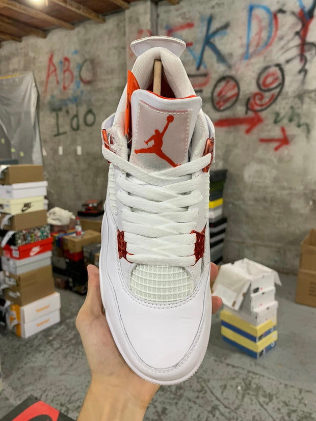 Air Jordan 4 "Orange Metallic ’