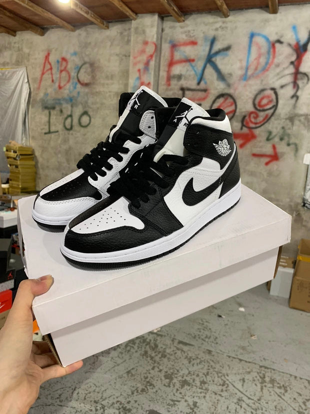 Air Jordan 1 Mid