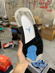 Air Jordan 4 Retro "University Blue "