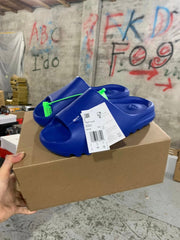 AD originals Yeezy Slide"Pure"'