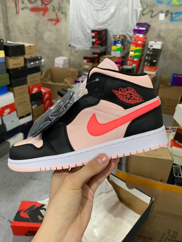 Air Jordan 1 Mid