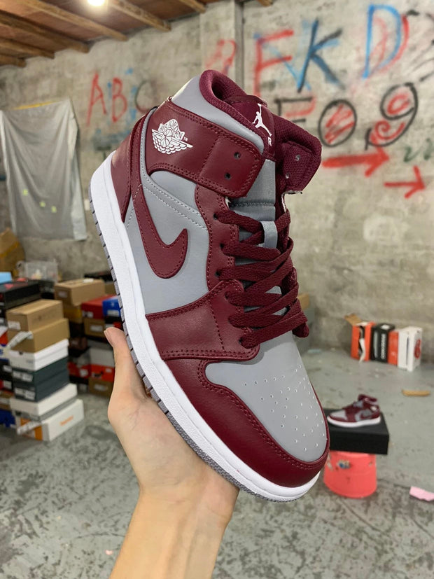 Air Jordan 1 Mid Team Rea