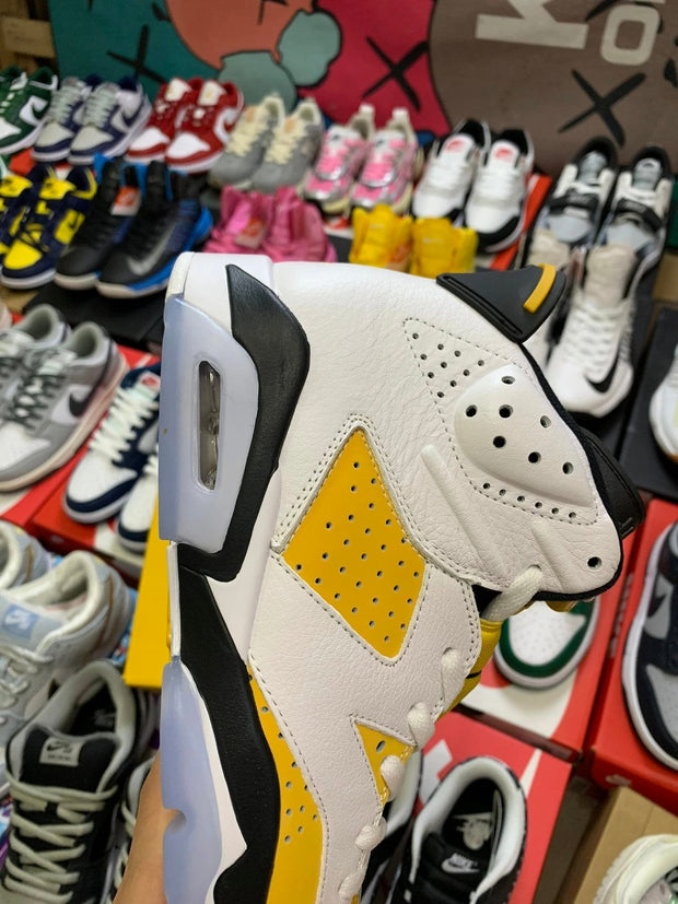 Air Jordan 6 Retro "Yellow Ochre"