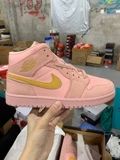 Air Jordan 1 Mid