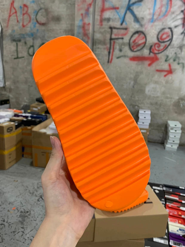 AD originals Yeezy Slide "Pure"'