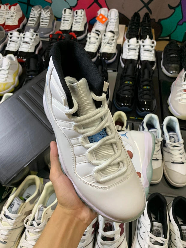 Air Jordan 11