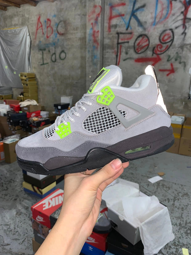 Air Jordan 4 Retro LE "Air Max 95 Neon