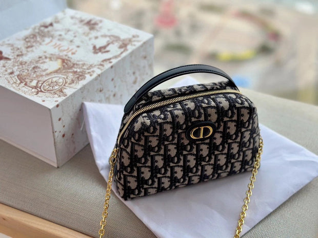 Dior small shoulder chain bag