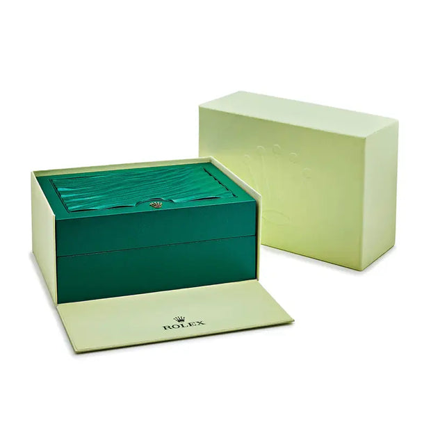 Rolex Submariner Date 116610LV ‘Hulk’ Steel Green Dial Oyster